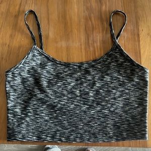 NWOT Aritzia TNA Cropped Karelis Tank
